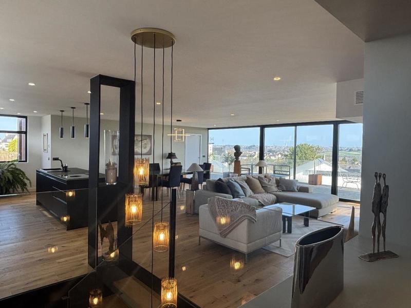 Maison d'architecte - 211 m² - 6 pièces