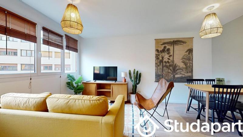 Chambre - 9 m² - 1 pièce