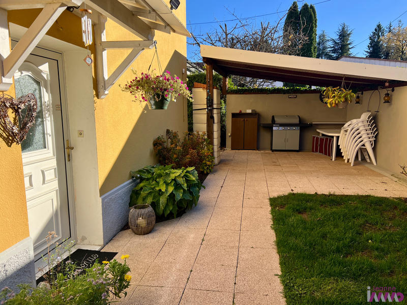 Maison - 190 m² - 7 pièces