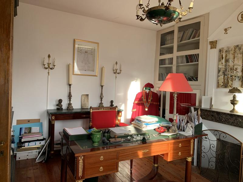 Maison - 304 m² - 10 pièces