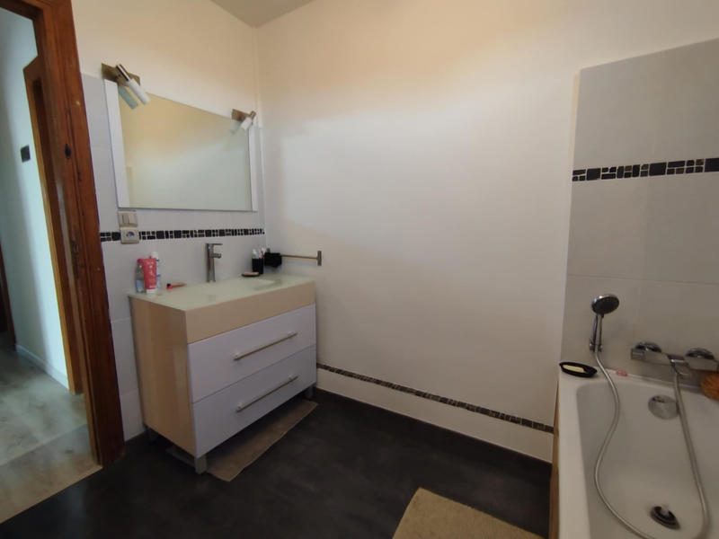 Maison - 143 m² - 5 pièces