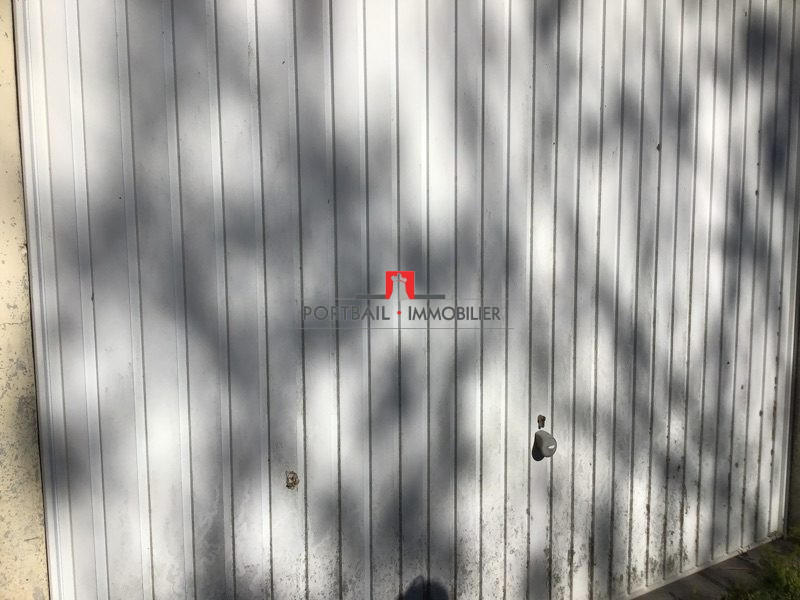 Parking / Garage - 10 m²