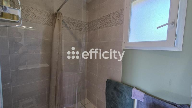 Maison - 150 m² - 8 pièces