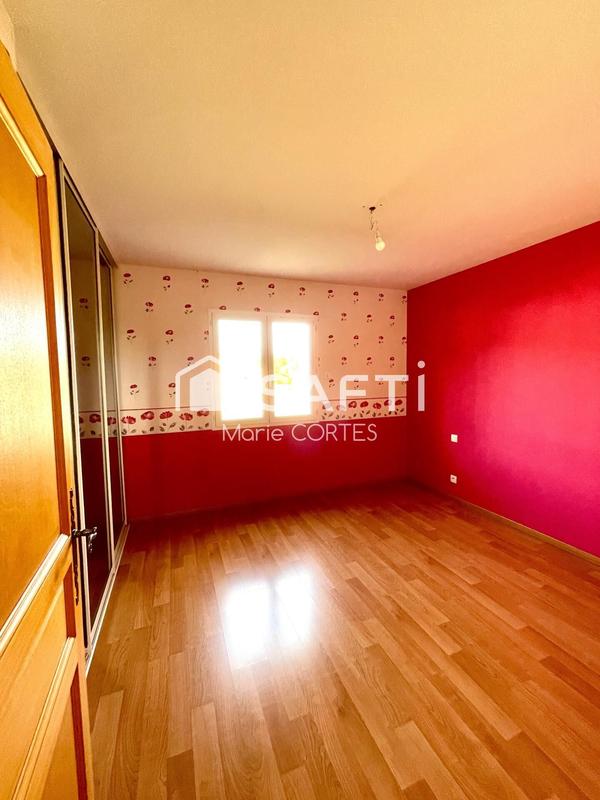 Maison - 243 m² - 7 pièces