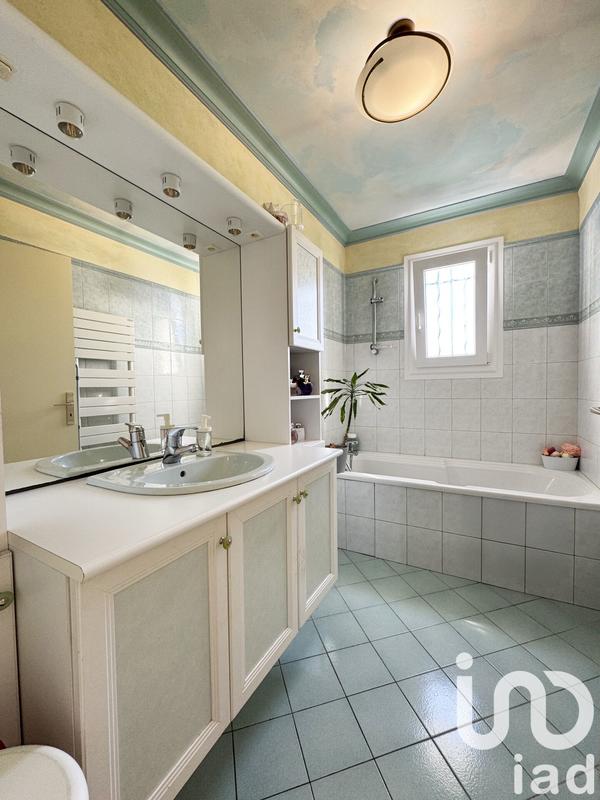 Maison - 93 m² - 4 pièces