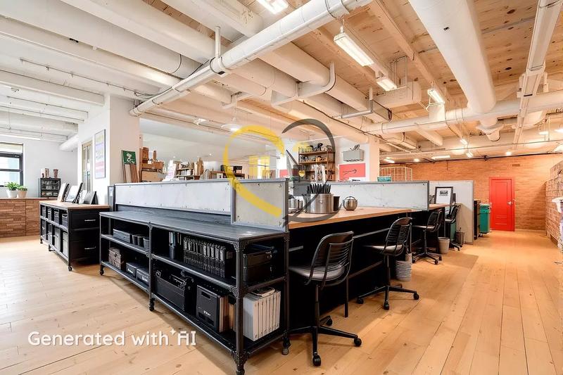 Local commercial - 573 m² - 1 pièce