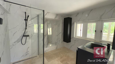 Maison - 160 m² - 5 pièces