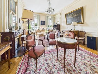 Appartement - 189 m² - 6 pièces