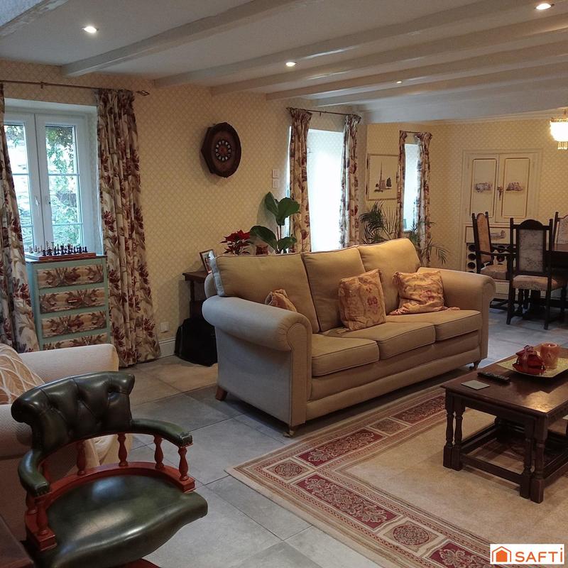 Maison - 160 m² - 4 pièces