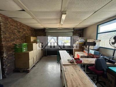 Entrepôt - 1 272 m²