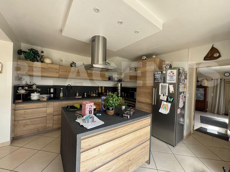 Corps de ferme - 247 m² - 12 pièces