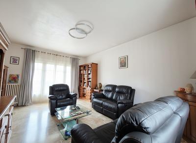 Maison - 96 m² - 5 pièces