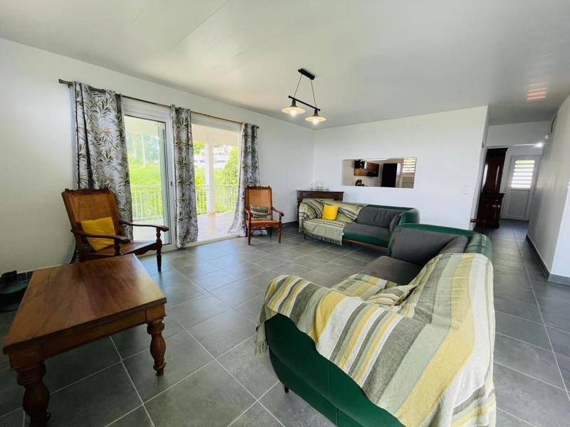 Maison - 360 m² - 10 pièces