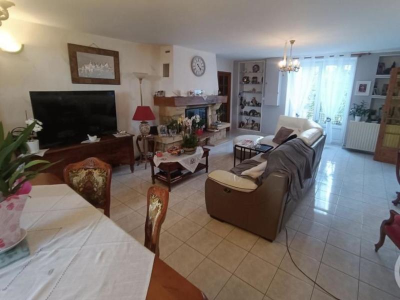 Maison - 234 m² - 6 pièces