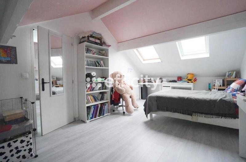 Pavillon - 125 m² - 5 pièces