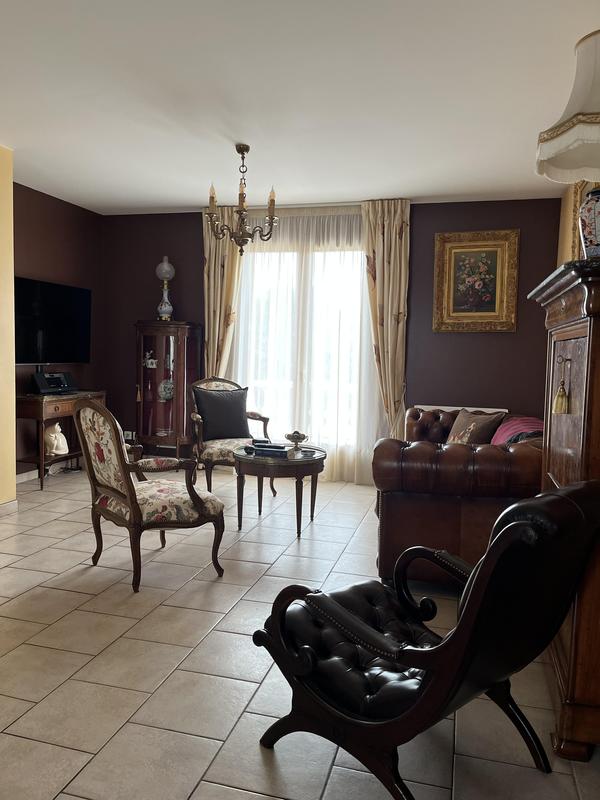 Maison - 99 m² - 5 pièces