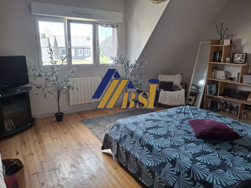 Maison traditionnelle - 149 m² - 7 pièces