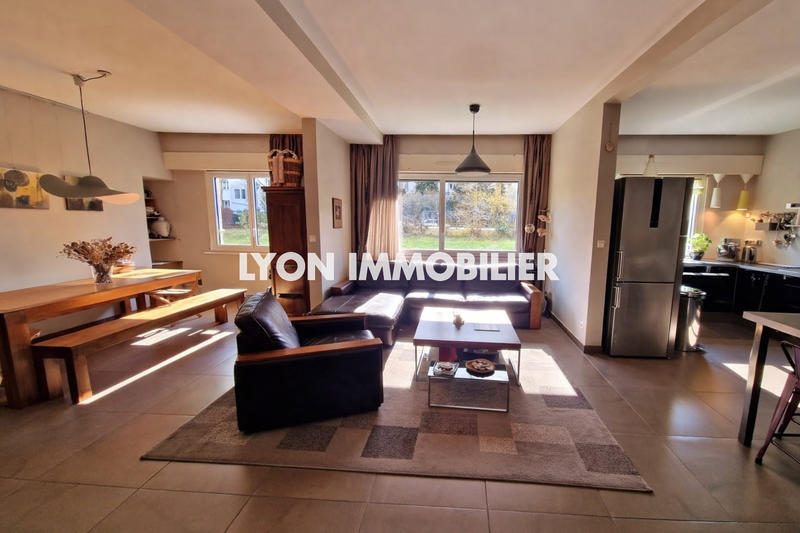 Appartement - 229 m² - 7 pièces