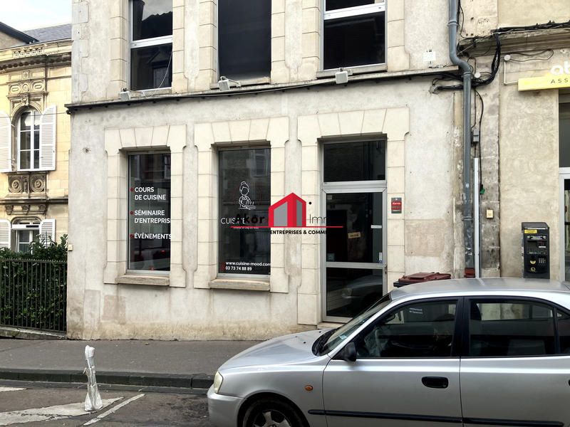 Local commercial - 105 m²