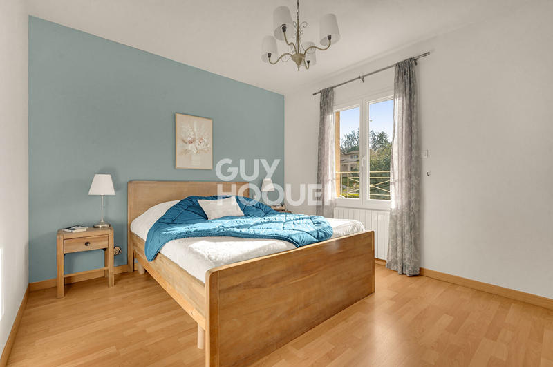 Maison - 254 m² - 8 pièces