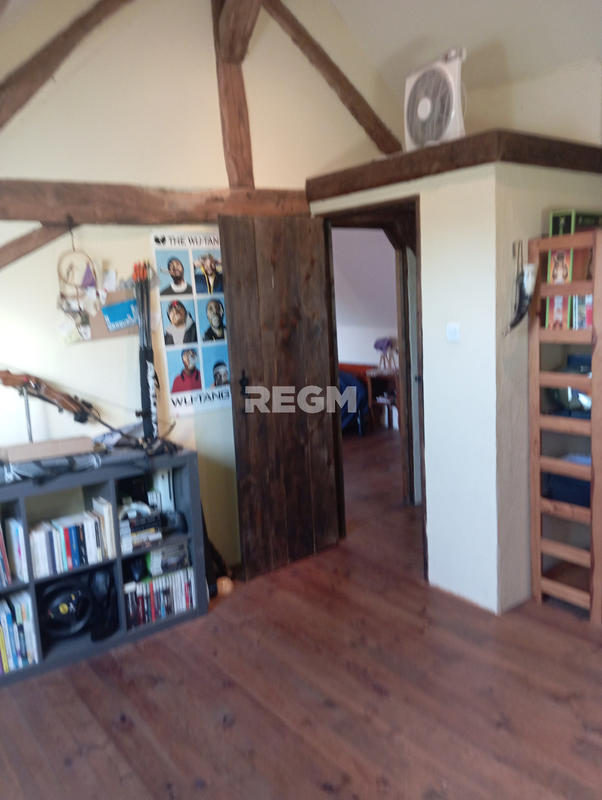 Propriété - 235 m² - 5 pièces