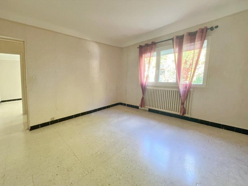 Maison - 182 m² - 7 pièces