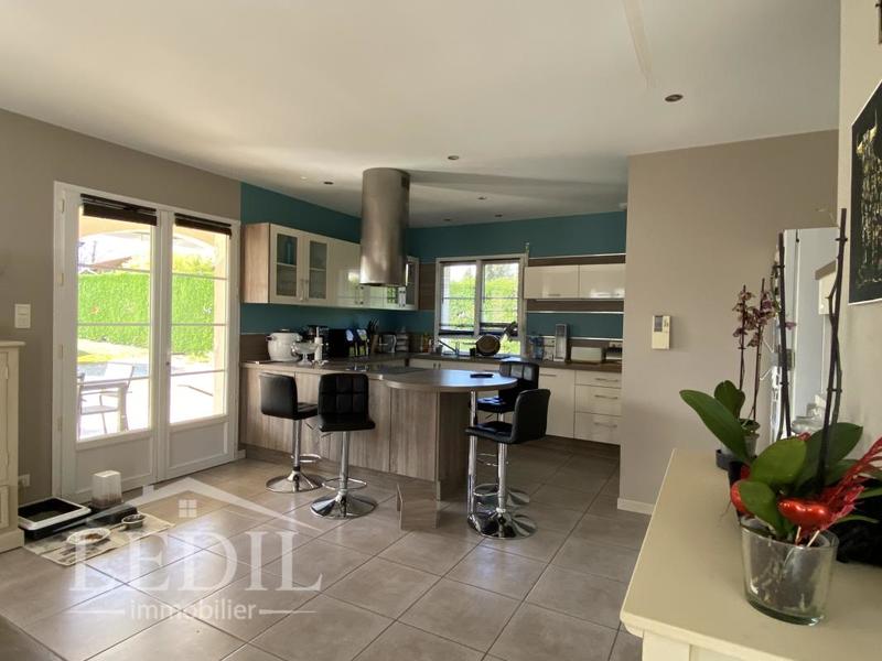 Villa - 148 m² - 6 pièces