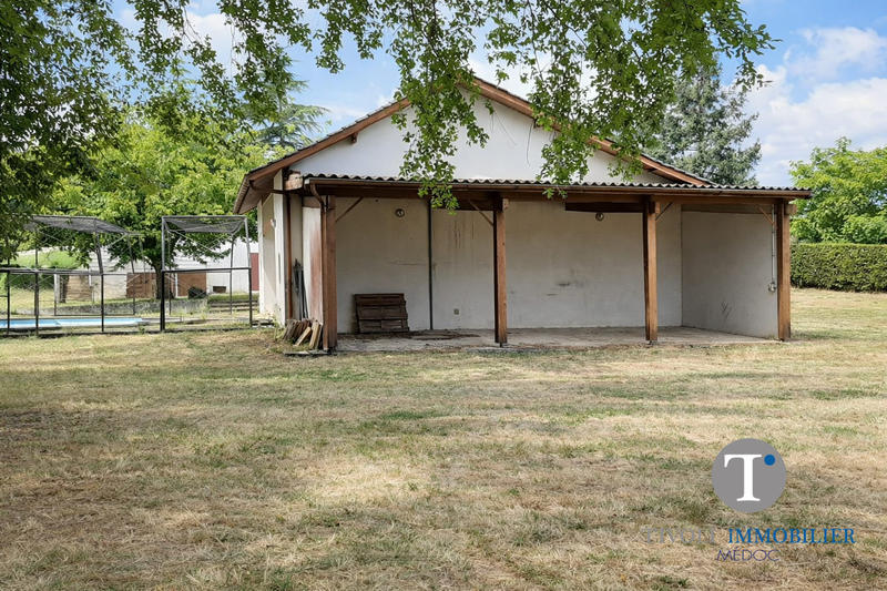 Maison - 235 m² - 7 pièces
