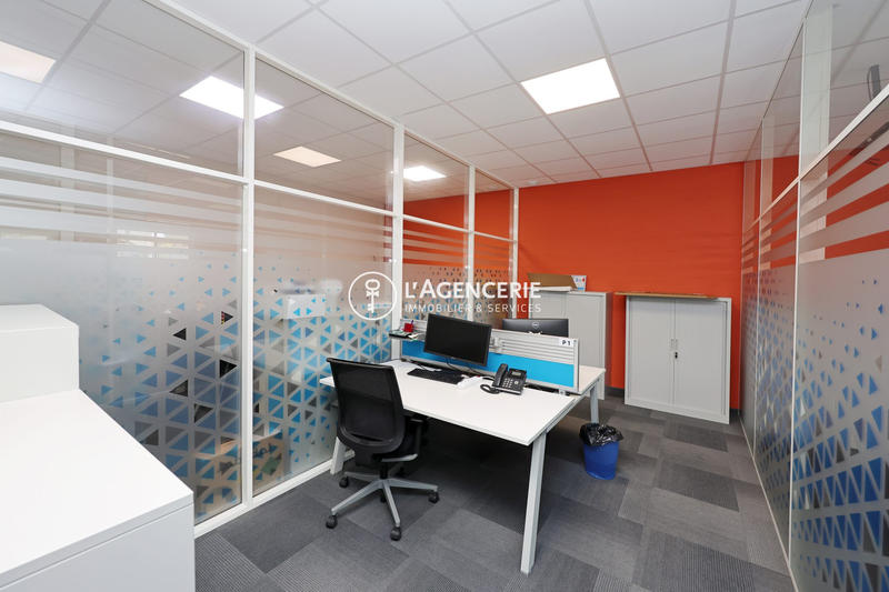 Bureau - 270 m²