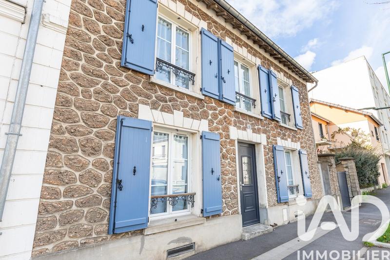 Maison - 157 m² - 8 pièces