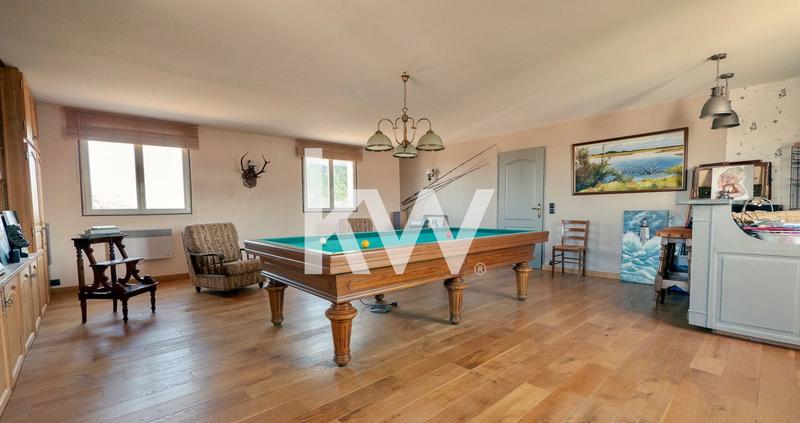 Mas - 278 m² - 7 pièces