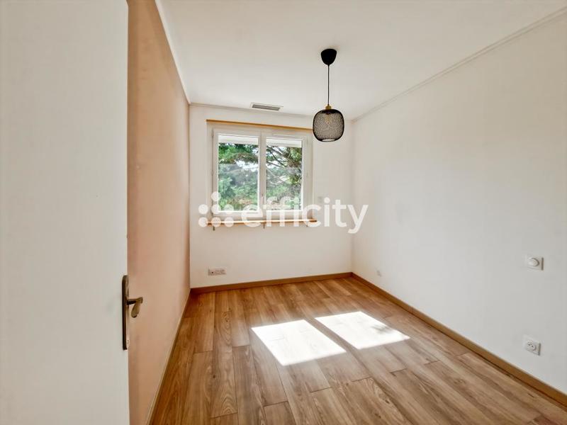 Maison - 120 m² - 7 pièces