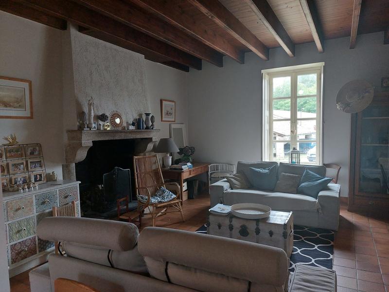 Maison ancienne - 195 m² - 6 pièces