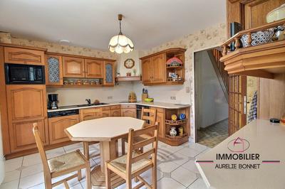 Maison - 142 m² - 7 pièces