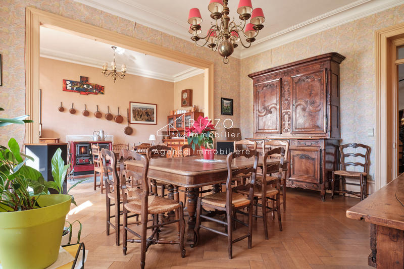 Bastide - 313 m² - 10 pièces