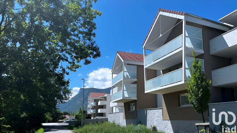 Appartement - 83 m² - 4 pièces