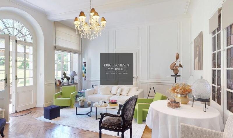 Château - 350 m² - 10 pièces