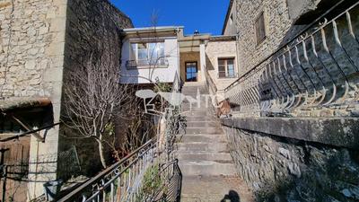 Mas - 60 m² - 6 pièces