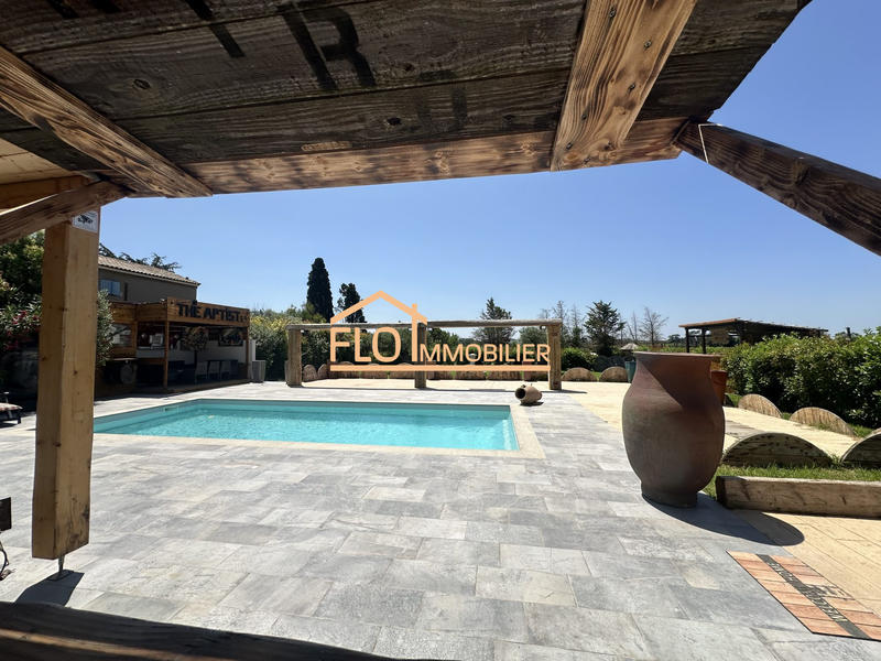 Maison - 188 m² - 4 pièces