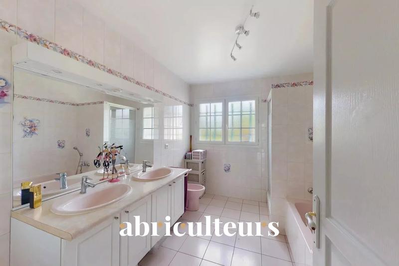 Maison - 160 m² - 5 pièces