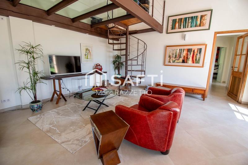 Villa - 340 m² - 7 pièces