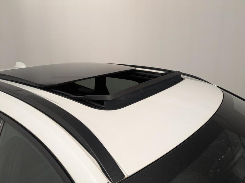 Volvo Xc60 B4 197 Ch R Design Bva Harman Kardon Attelage Toit Ouvrant