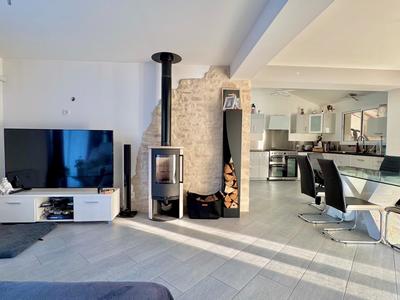 Maison - 92 m² - 4 pièces