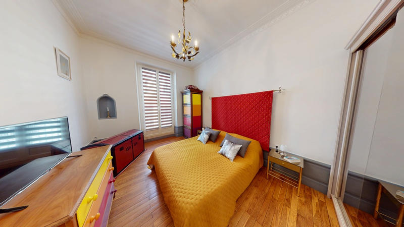 Appartement - 99 m² - 4 pièces