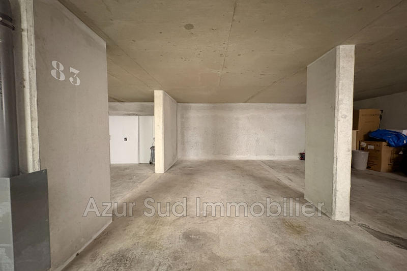 Parking / Garage - 13 m²
