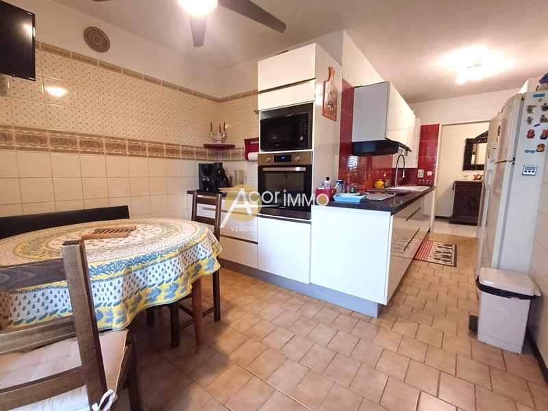 Appartement - 101 m² - 5 pièces