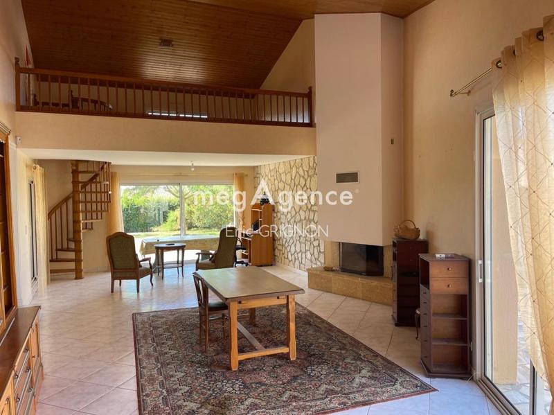 Maison - 190 m² - 6 pièces