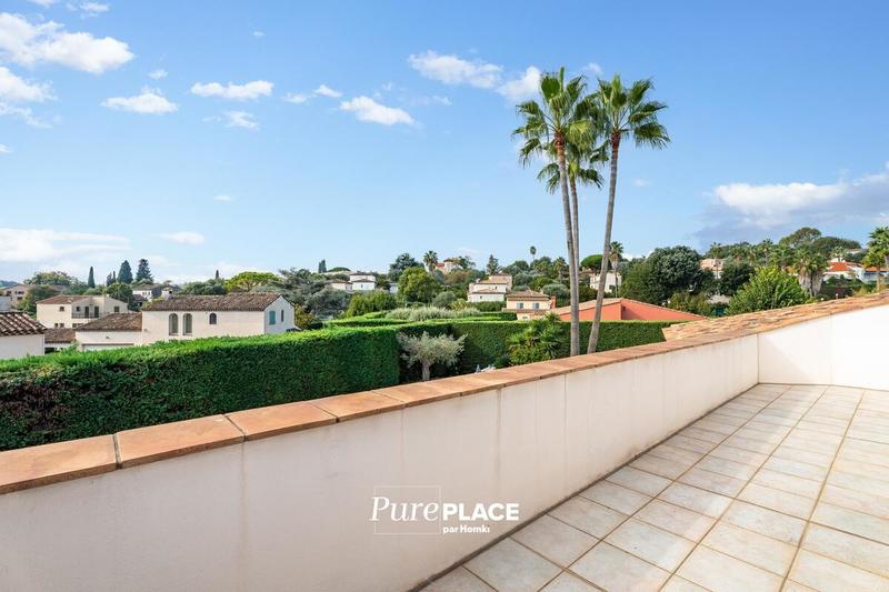 Maison - 182 m² - 7 pièces