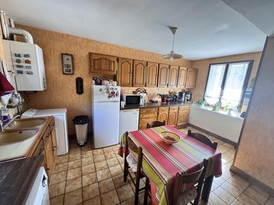 Maison - 92 m² - 4 pièces