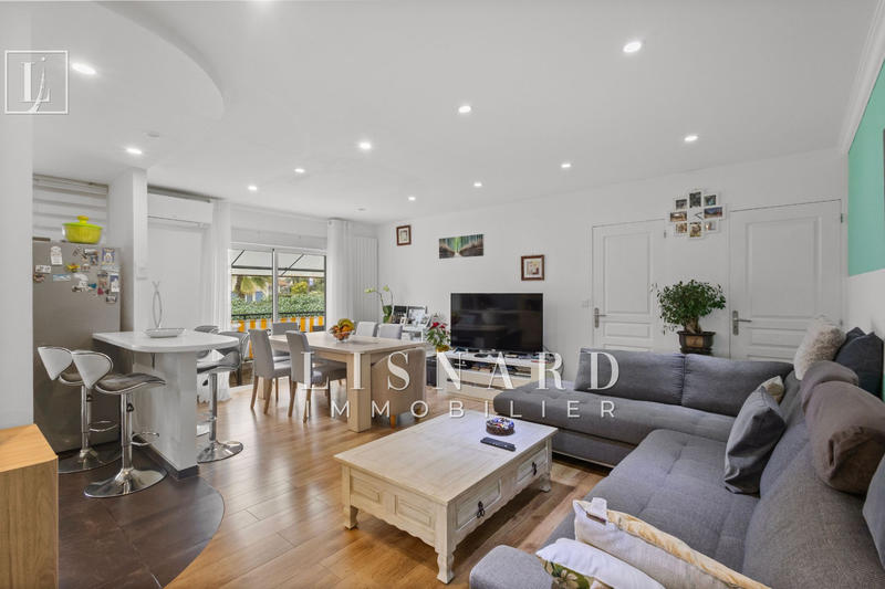 Maison - 262 m² - 10 pièces